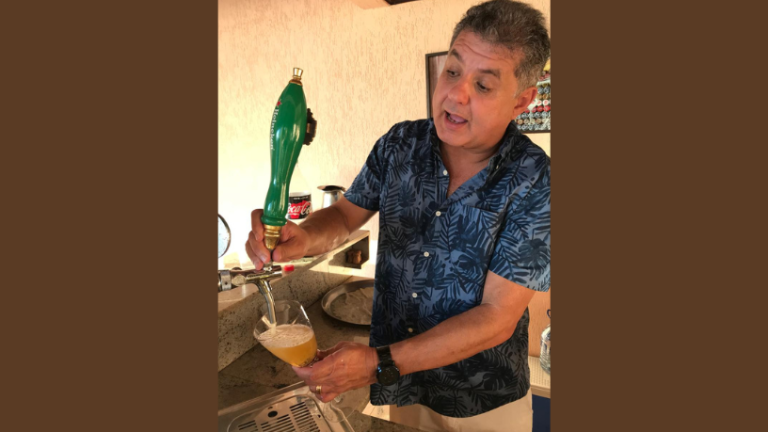 Recife e Olinda: Conheça o mar em dois palcos de luz tropical! Leonardo Rocha de Almeida Abreu convida você a explorar o encontro entre história, arte e mar nas cidades irmãs mais vibrantes do Nordeste.